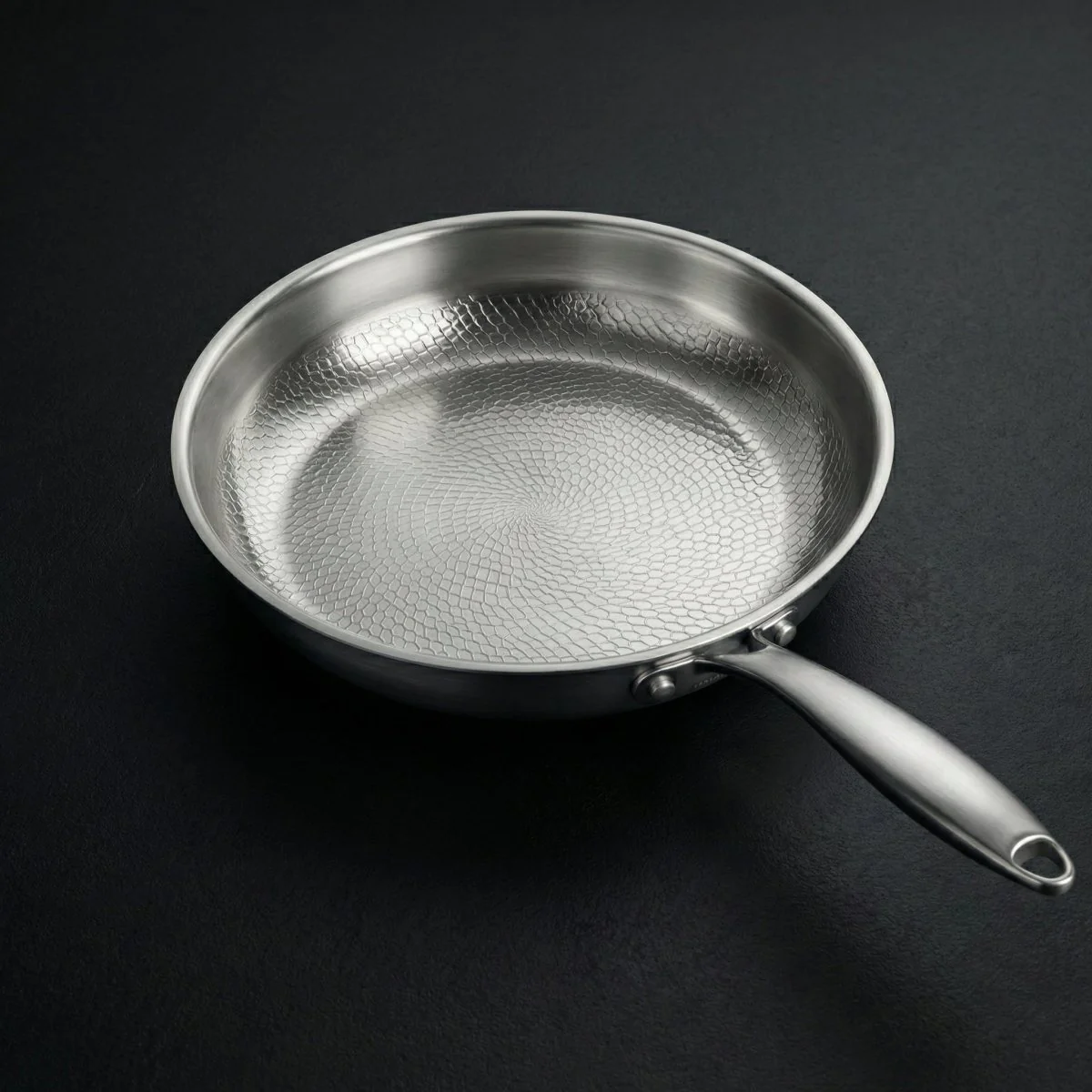 Hand-Hammered Titanium Pan Duo Set - Image 3